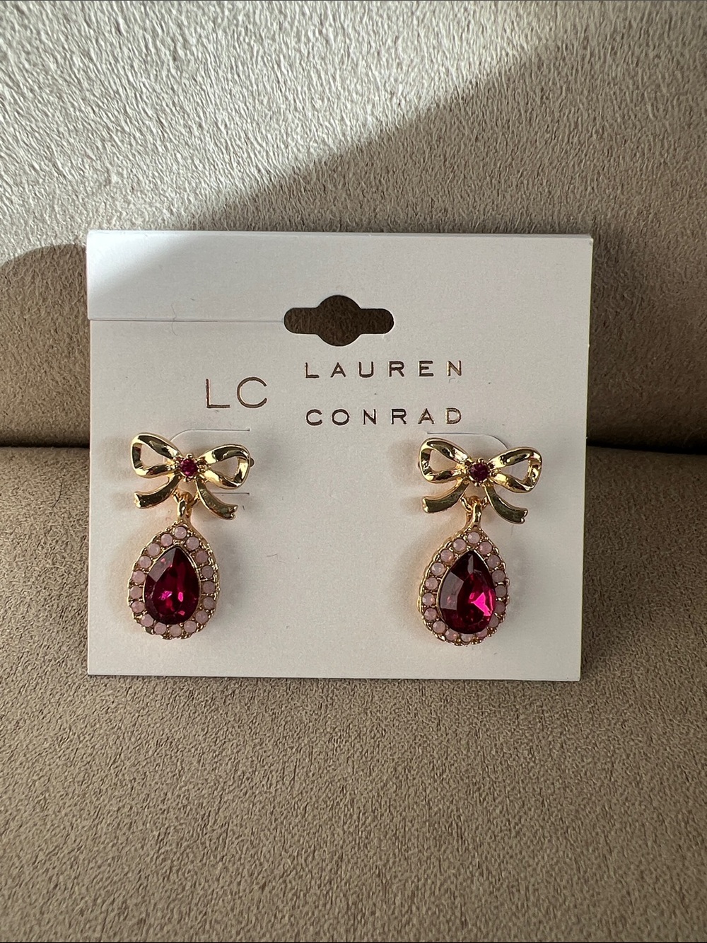 NWT LC Lauren Conrad Gold Bow Earrings with Fuchsia Teardrop Stones
